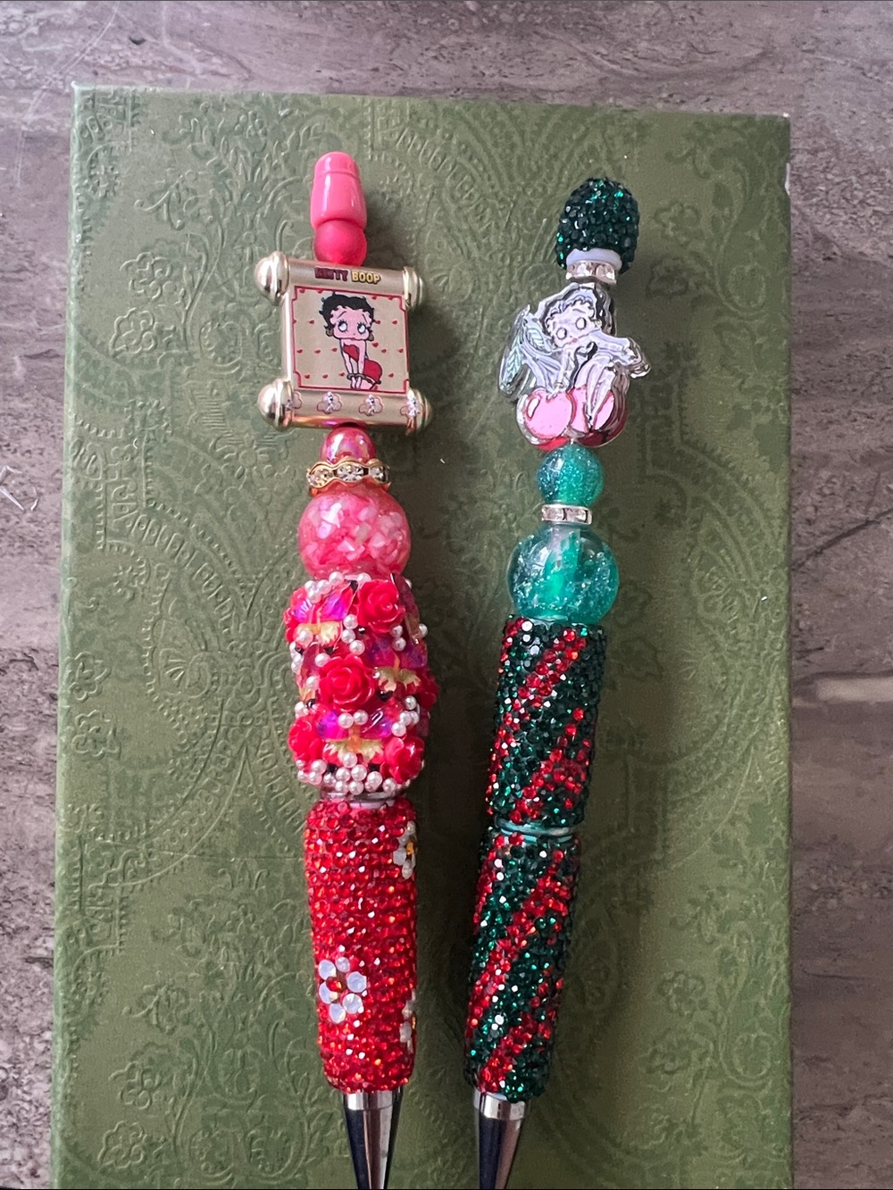 2x pens Betty Boop Pink red and Green Beaded Decorative  Pens novelty OOAK